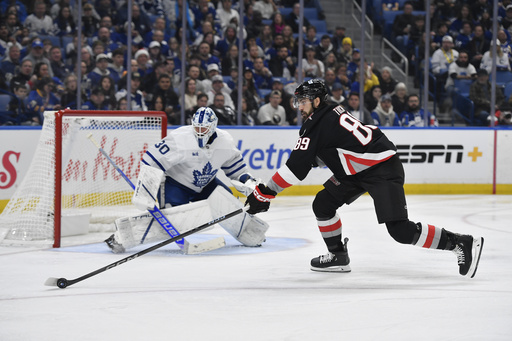 Matt Murray secures first NHL victory in almost 21 months with 25 saves, as Maple Leafs triumph over Sabres 6-3.