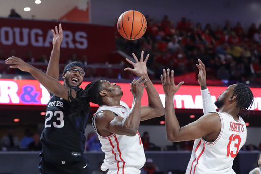 L.J. Cryer tallies 18 of his 20 points after halftime as No. 17 Houston defeats Butler 79-51.