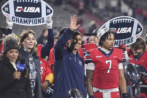 Liberty takes on Buffalo in the Bahamas Bowl