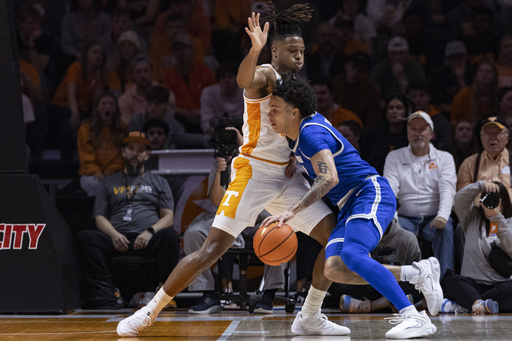 Lanier and Zeigler propel No. 1 Tennessee to an 82-64 victory over a determined Middle Tennessee