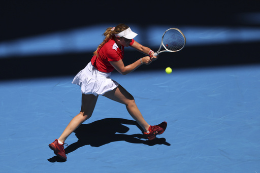 Gauff and Fritz lead the US team to the quarterfinals of the United Cup mixed teams tournament.