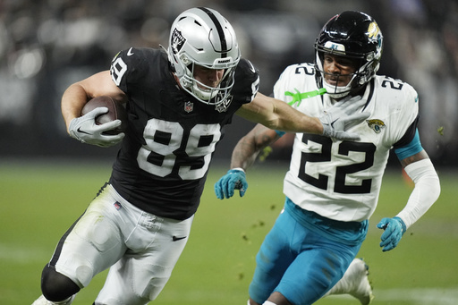 Raiders and Saints face off as key players approach significant statistical achievements