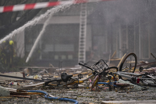 Rescue teams seek survivors following deadly blast at Dutch residential building, claiming a minimum of 5 lives.