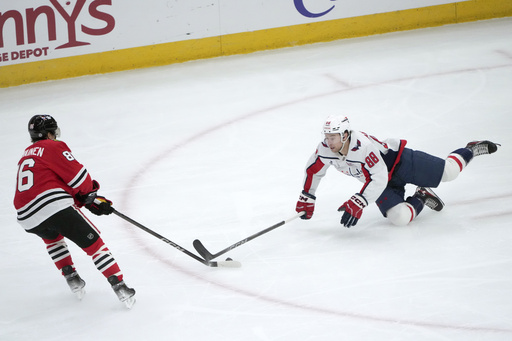 Donato leads Blackhawks resurgence, Chicago edges Capitals 3-2