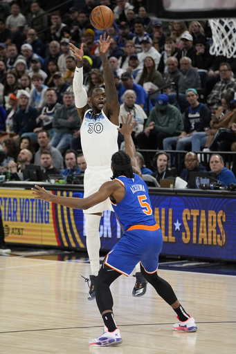 Towns dominates Timberwolves with 32 points and 20 rebounds as Knicks triumph 133-107