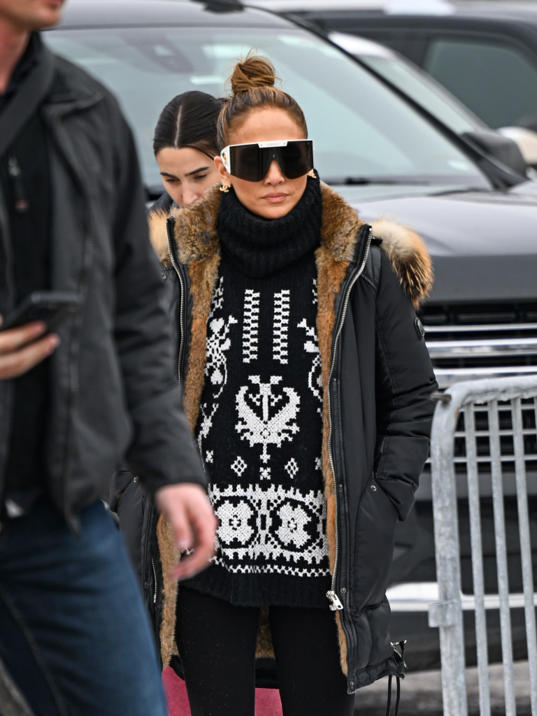 ASPEN, CO - DECEMBER 27: Jennifer Lopez is seen on December 27, 2024 in Aspen, Colorado. (Photo by BKNY/Bauer-Griffin/GC Images)