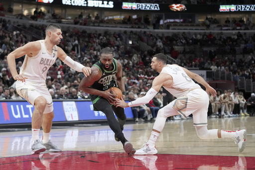 Tatum tallies season-best 43 points along with 16 rebounds and 10 assists in Celtics 123-98 victory over Bulls.