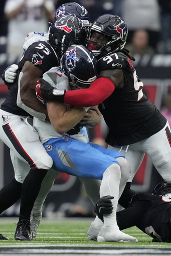 Texans head into their bye week holding a 2-game advantage in the AFC South