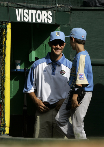 Cody Bellinger shared World Series triumph with father Clay at the historic Yankee Stadium.