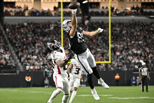 Raiders favored narrowly to snap 10-game losing run as Jaguars come to town