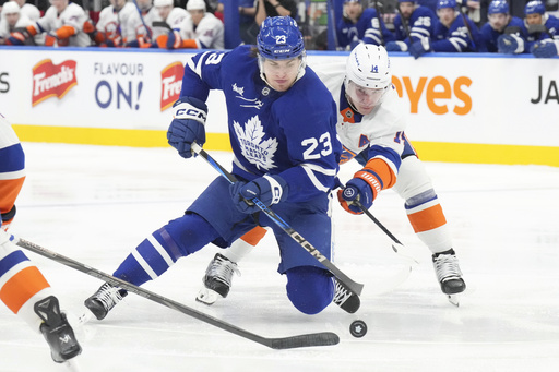 Maple Leafs triumph over Islanders 3-1, equal idle Florida for first place in Atlantic Division