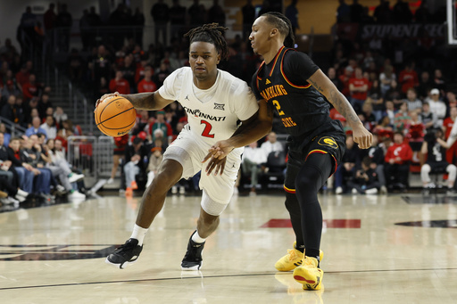 Cincinnati pulls away from Grambling State 84-49 to finish non-conference play at No. 19