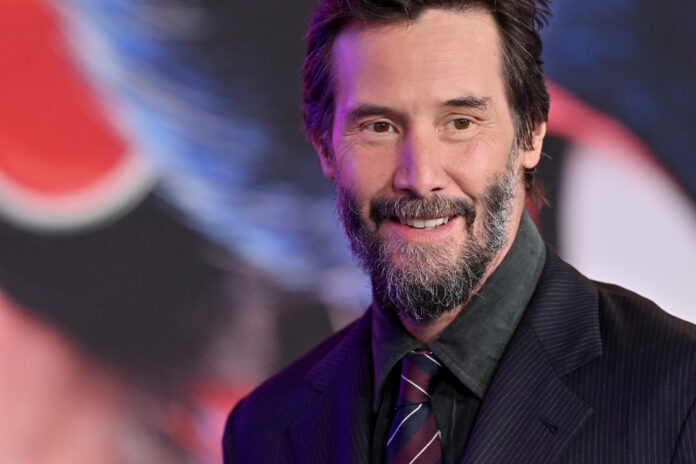 HOLLYWOOD, CALIFORNIA - DECEMBER 16: Keanu Reeves attends the Los Angeles Premiere of Paramount's 