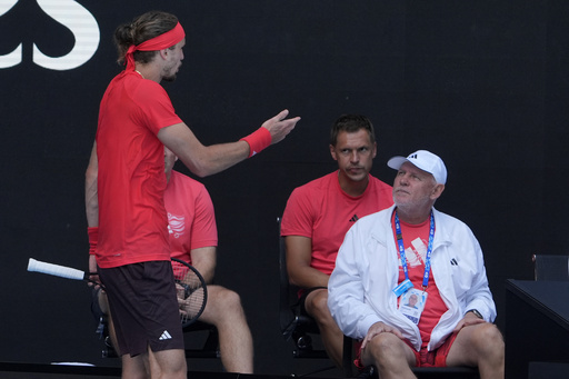 Alexander Zverev defeats Tommy Paul to advance to his third semifinal at the Australian Open