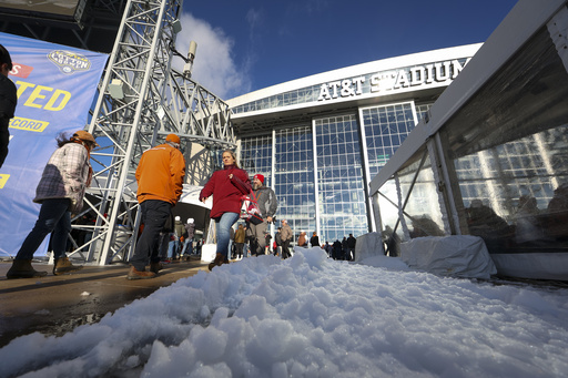 Roadways around Cotton Bowl CFP semifinal venue reopened following winter storm in North Texas