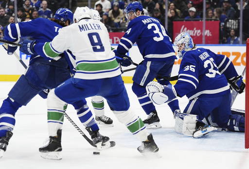 Lankinen stops 20 shots as Canucks snap losing streak with 3-0 victory over Maple Leafs