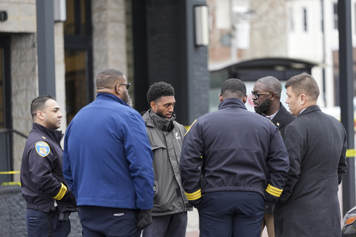 Police report that a man self-inflicted a gunshot wound to the head in a Baltimore courthouse.