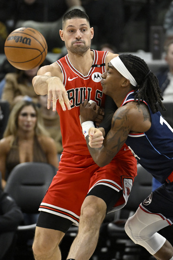 LaVine powers Bulls past Clippers 112-99, ending Chicago’s 5-game losing streak with a rare back-to-back victory