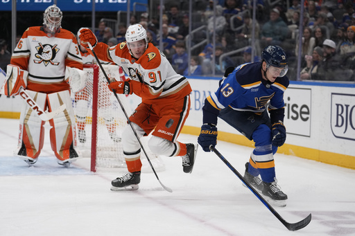 Thomas scores twice in Blues’ 6-2 victory over Ducks