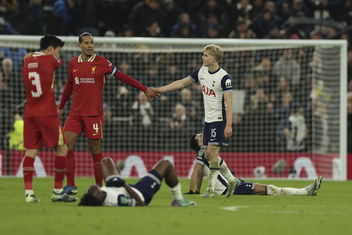 Tottenham secures 1-0 victory over Liverpool in English cup semifinals amid significant injury and referee decision.