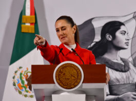 MEXICO CITY, MEXICO - DECEMBER 27: President of Mexico Claudia Sheinbaum Pardo gestures during the daily morning briefing at the National Palace on December 27, 2024 in Mexico City, Mexico. (Photo by Xavier Martinez/ObturadorMX/Getty Images)