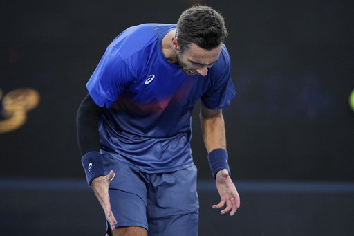 Lorenzo Musetti sheds his man bun at the Australian Open, yet clinches victory by a narrow margin