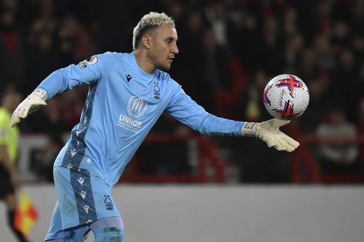 Keylor Navas, ex-goalkeeper of Real Madrid and PSG, signs with Newell’s Old Boys in a free transfer deal.