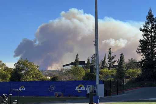 NFL shifts Vikings-Rams playoff matchup to Arizona due to severe wildfires in Los Angeles