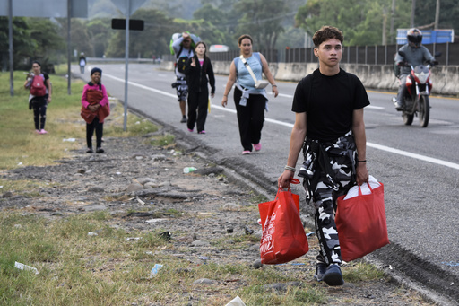 A handful of migrants departs from southern Mexico, but their journey to the US appears improbable.