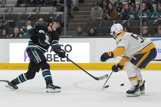 Filip Forsberg nets two goals in Predators’ 6-5 win against Sharks