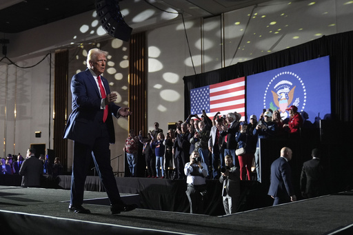 Trump reinforces his promise to abolish taxes on gratuities during a rally in Las Vegas