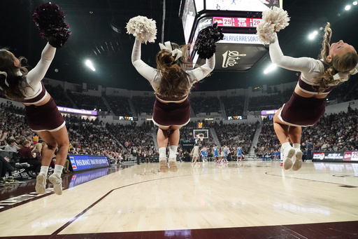 Robinson scores a career-best 27 points as No. 6 Kentucky defeats No. 14 Mississippi State 95-90