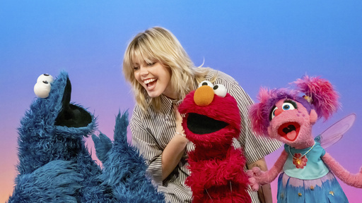 Elmo reveals all: ‘Sesame Street’ kicks off its 55th season with SZA, Chris Stapleton, Reneé Rapp, and others.