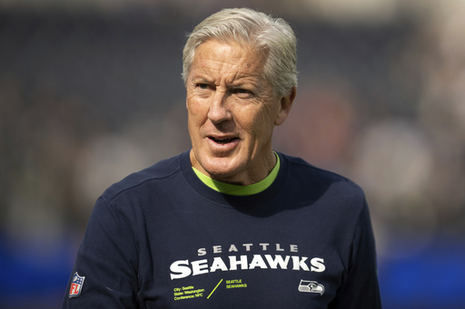 Bears conduct interview with Pete Carroll for head coach position