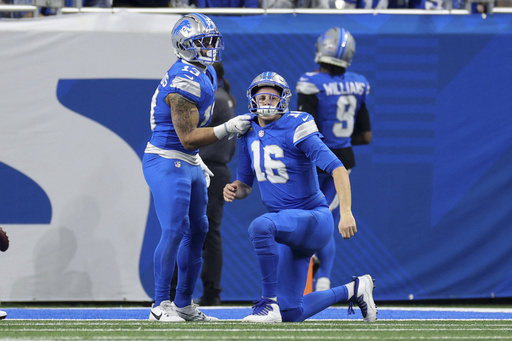 Lions cornerback Amik Robertson injured as quarterback Jared Goff sits out a series during playoff matchup against Commanders