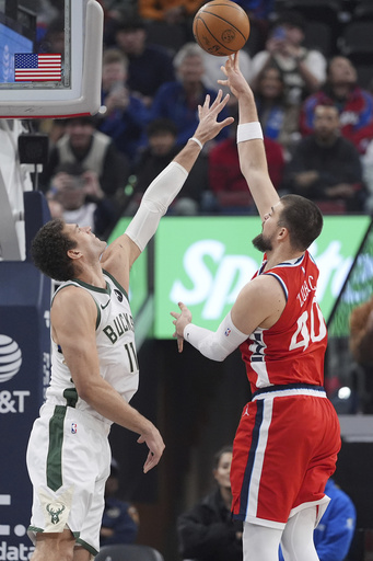 Harden nets 40 points as Clippers defeat Bucks 127-117, ending Milwaukee’s five-game winning run.