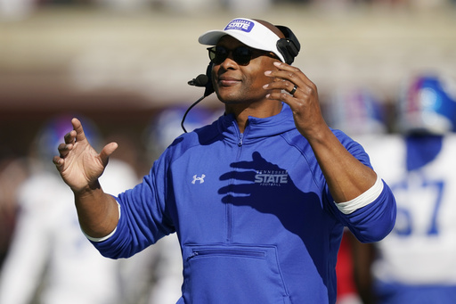 Bears Meet with Tennessee State Head Coach and ex-NFL Running Back Eddie George for Coaching Position