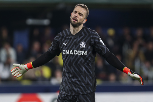 Pau Lopez’s move to Lens aborted due to conflict with Girona.