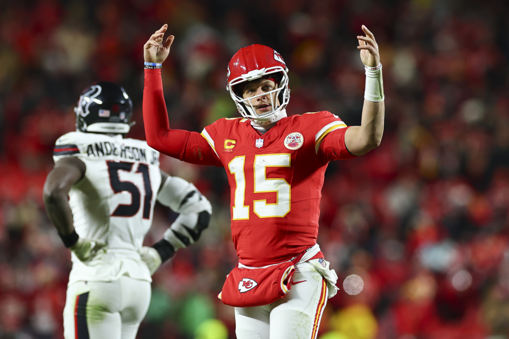 KANSAS CITY, MISSOURI - JANUARY 18: Patrick Mahomes #15 of the Kansas City Chiefs celebrates during the second half of the AFC Divisional playoff game against the Houston Texans at GEHA Field at Arrowhead Stadium on January 18, 2025 in Kansas City, Missouri. (Photo by Aaron M. Sprecher/Getty Images)