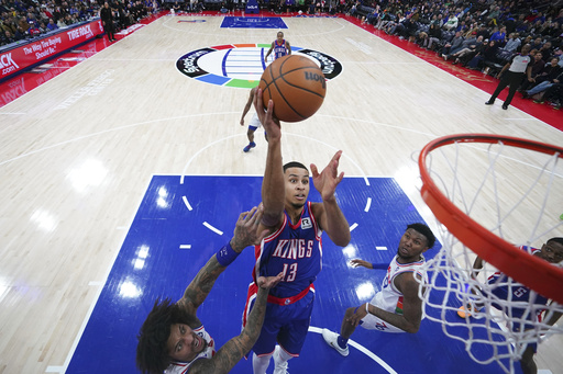 Maxey nets 30 points, leading 76ers to a 117-104 win over Kings for their fourth consecutive triumph