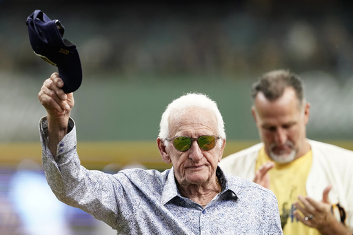 Brewers broadcaster Bob Uecker, known as ‘Mr. Baseball,’ passes away at 90