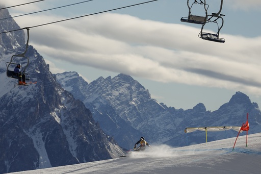 Lindsey Vonn relaxes during downhill practice following her crash in Cortina.