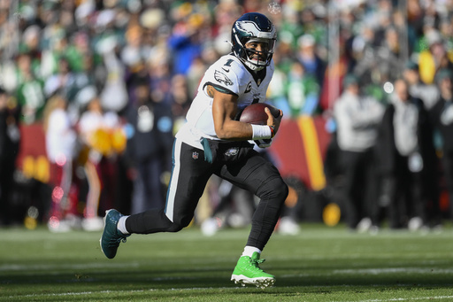 Eagles quarterback Jalen Hurts passes concussion protocol and will play in the wild-card matchup against Green Bay.