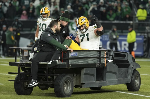 Kickoff fumble, injuries, and penalties lead to Packers’ defeat against the Eagles