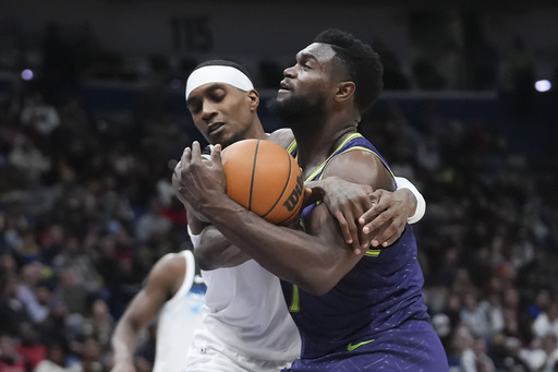 Zion Williamson makes a comeback for the Pelicans, scoring 22 points after being sidelined for 27 games.