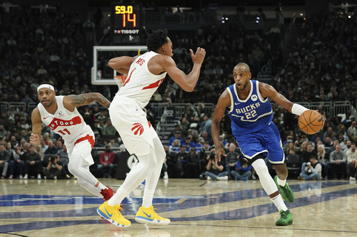 Antetokounmpo’s 35 points propel Bucks to a 130-112 victory over Raptors