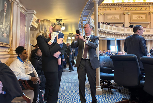 Spanberger and Earle-Sears Aim for Historic Wins in Virginia Amid Voter Fatigue