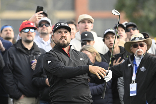 Harris English narrowly defeats Sam Stevens by one stroke at the Farmers Insurance Open held at Torrey Pines.