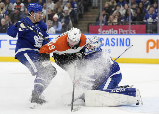 Morgan Rielly’s game-winning goal in overtime propels Maple Leafs to fourth consecutive victory, defeating Flyers 3-2.