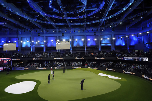 Tiger Woods participates in first indoor golf event, jokes about significant defeat, highlighting ‘the struggles of professional players’